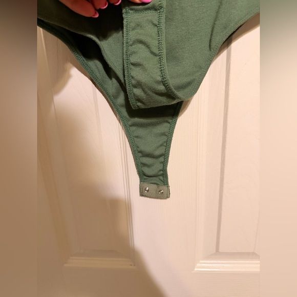Lush Olive Bodysuit - Picture 4 of 4